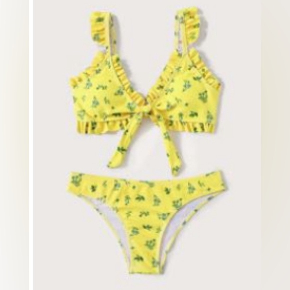 ON SALE $12
NWOT Bikini